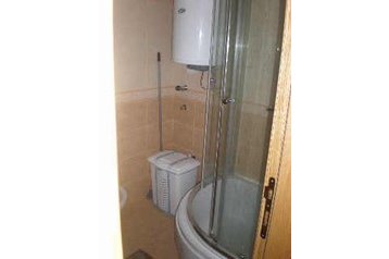 Melnkalne Privát Tivat, Eksterjers